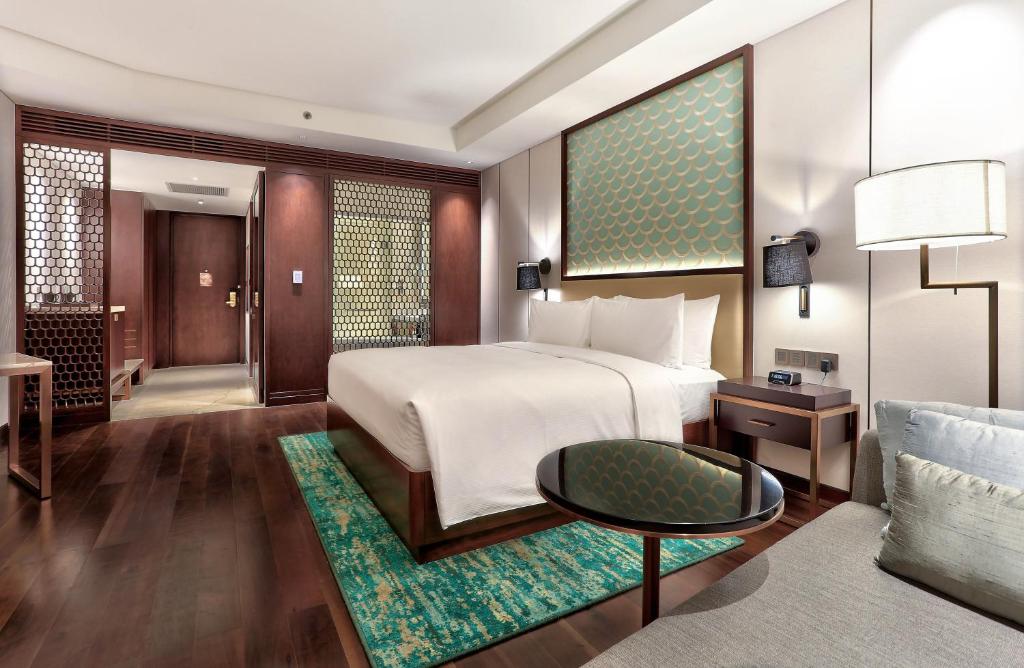 Phòng ngủ tại khách sạn 5 sao Hilton Đà Nẵng
