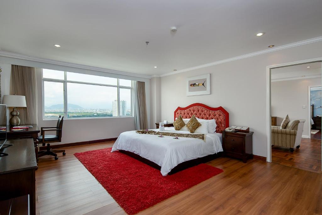 Phòng ngủ tại khách sạn Mường Thanh Luxury sông Hàn