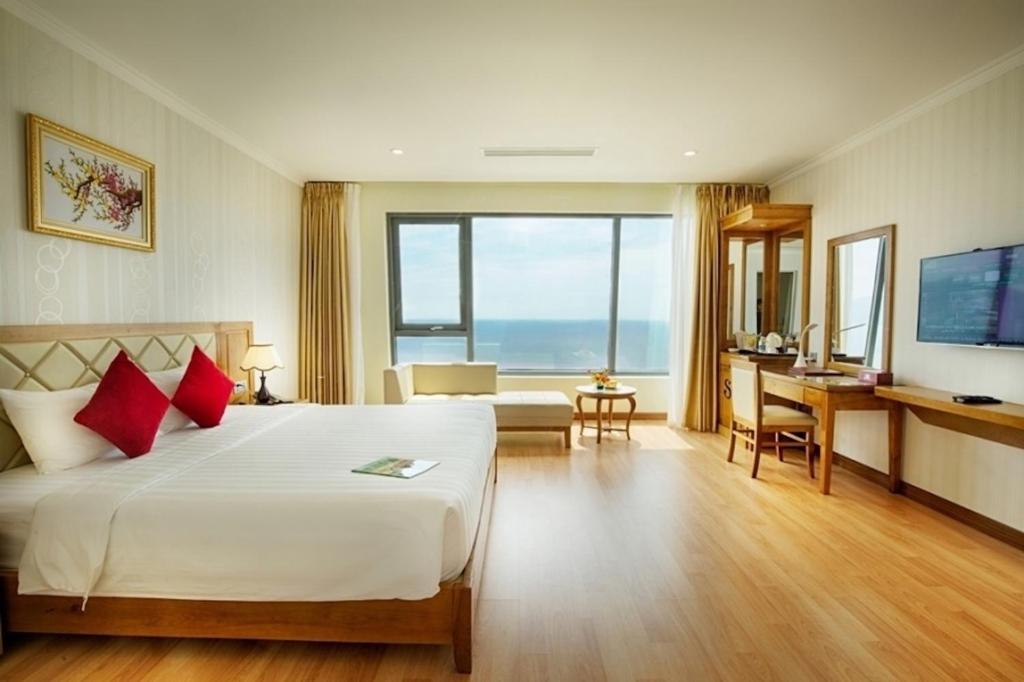 phòng ngủ tại khách sạn Serene Đà Nẵng