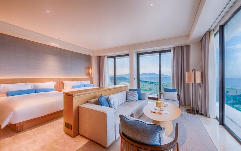 Phòng Corner Suite tại Shilla Resort Đà Nẵng