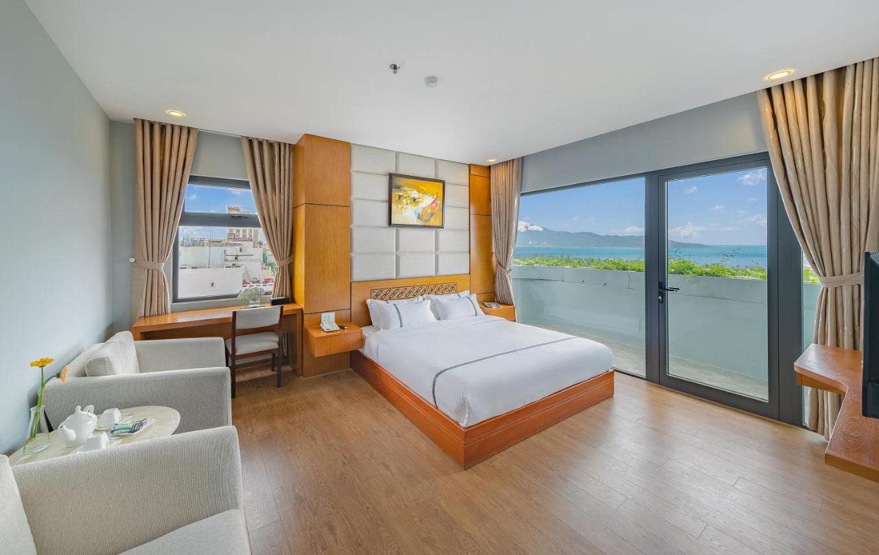 khách sạn 3 sao Đà Nẵng có hồ bơi